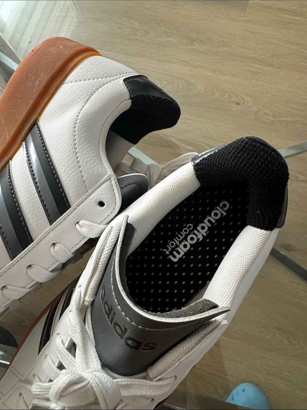NEW Adidas Grand Court 2.0 Sneakers with Gum Sole Size 8 - Picture 8 of 10